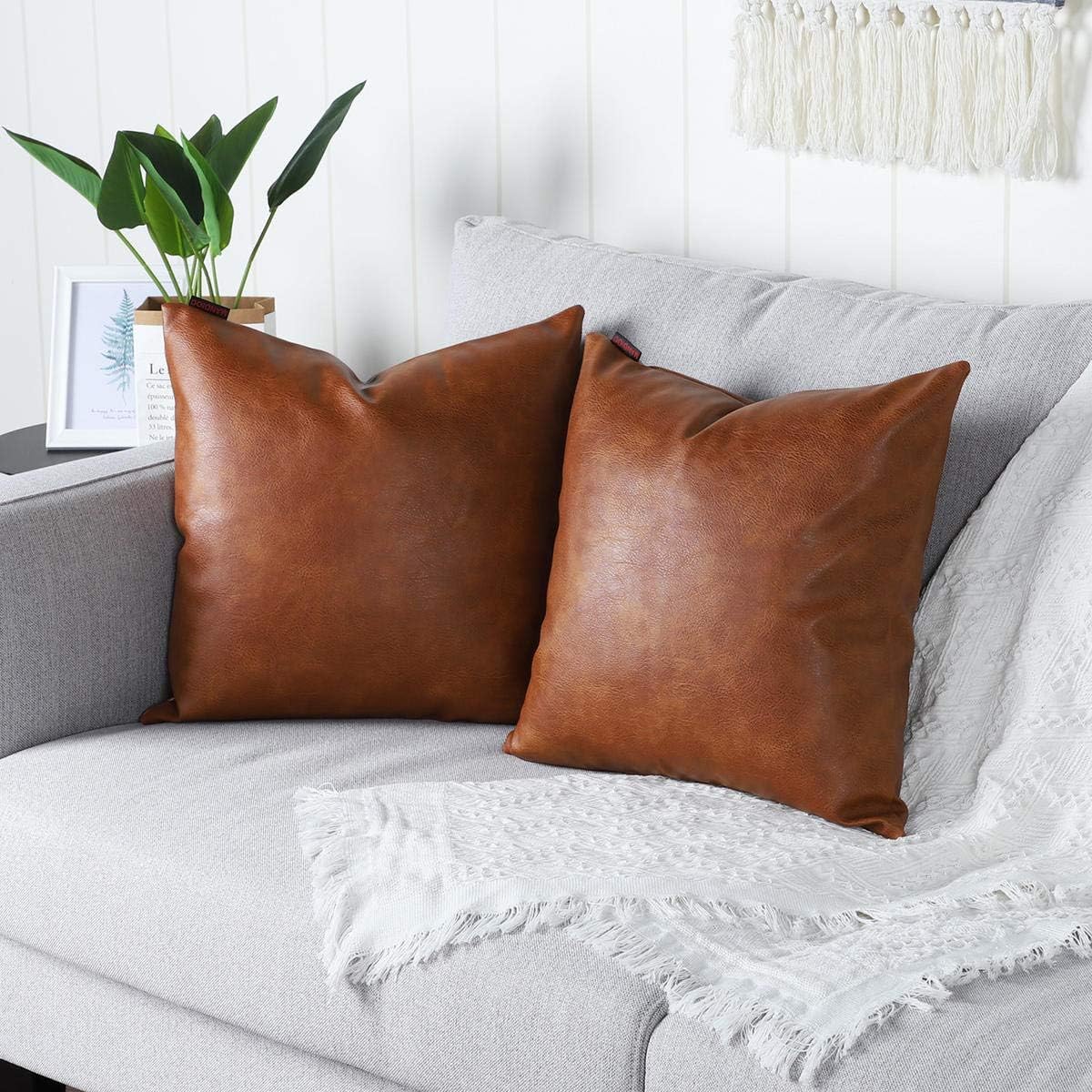 Mandioo Juego de 2 Fundas Cojines 65 x 65cm Moderna Cuero Artificial Decorativas Fundas de Almohada Lujoso sofá Sala de Estar Cuadrada Funda de cojín Dormitorio Silla Oficina Al Aire Libre,Marrón