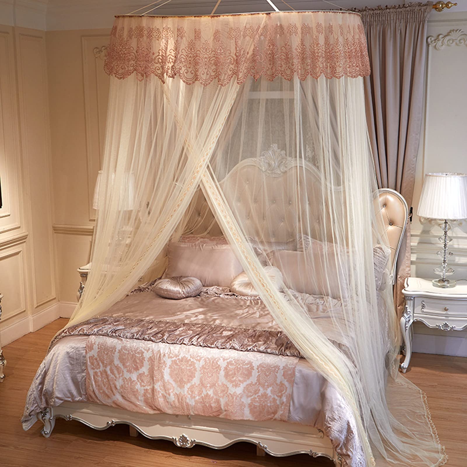 Moustiquaires de lit dôme dentelle beige OKUOKA pour créer un nid douillet sous 3m