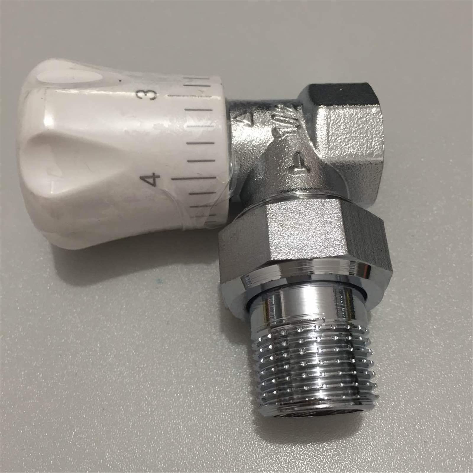 HDPHCRIUN 1/2quot; Male Female Heating Radiator Angle Type Temperature Thermostat Valve for Regulate Flow 1Pcs