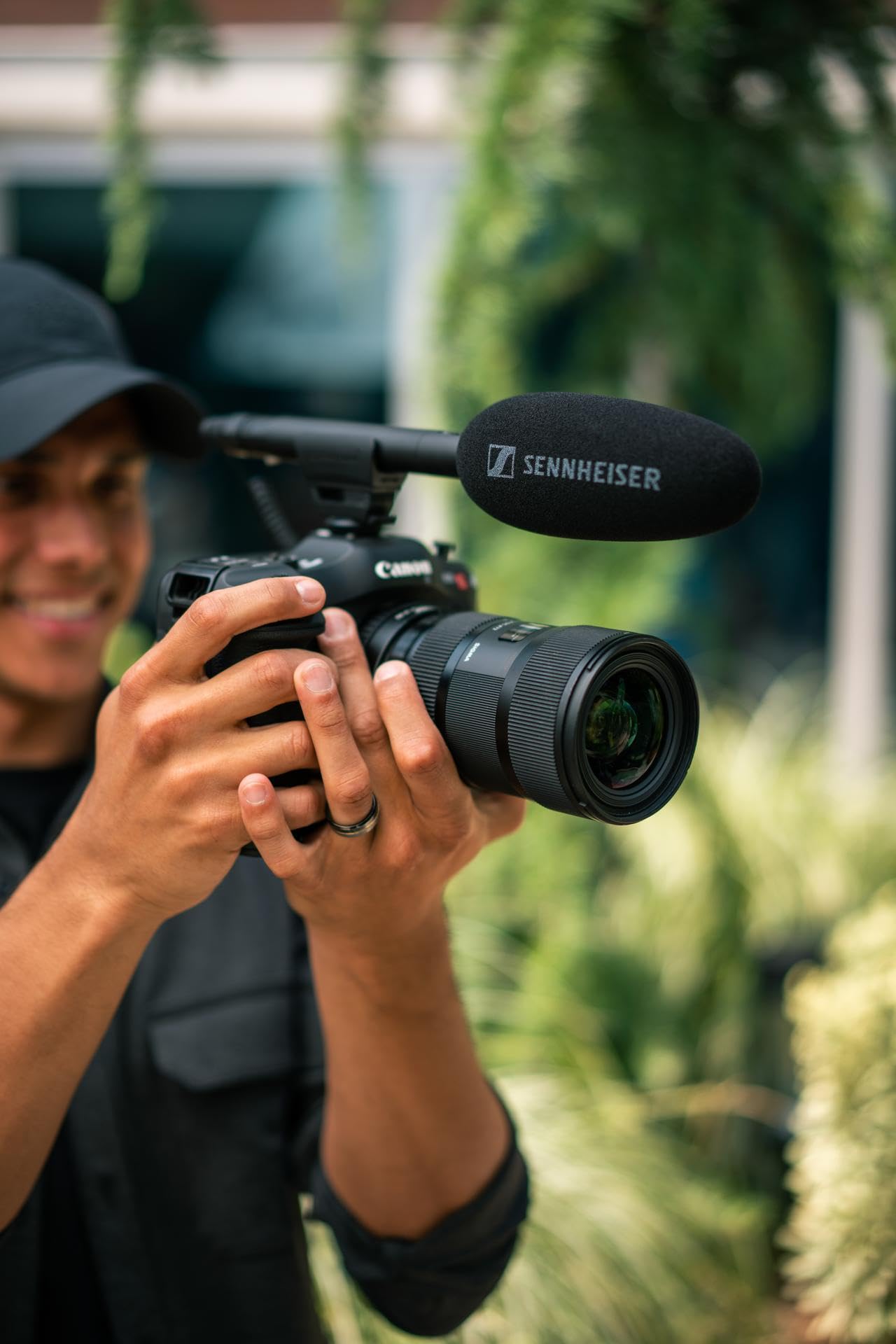 Sennheiser Professional MKE 600 Richtrohrmikrofon mit XLR-3 auf 3,5 mm-Anschluss für Videokamera/Camcorder, 505453