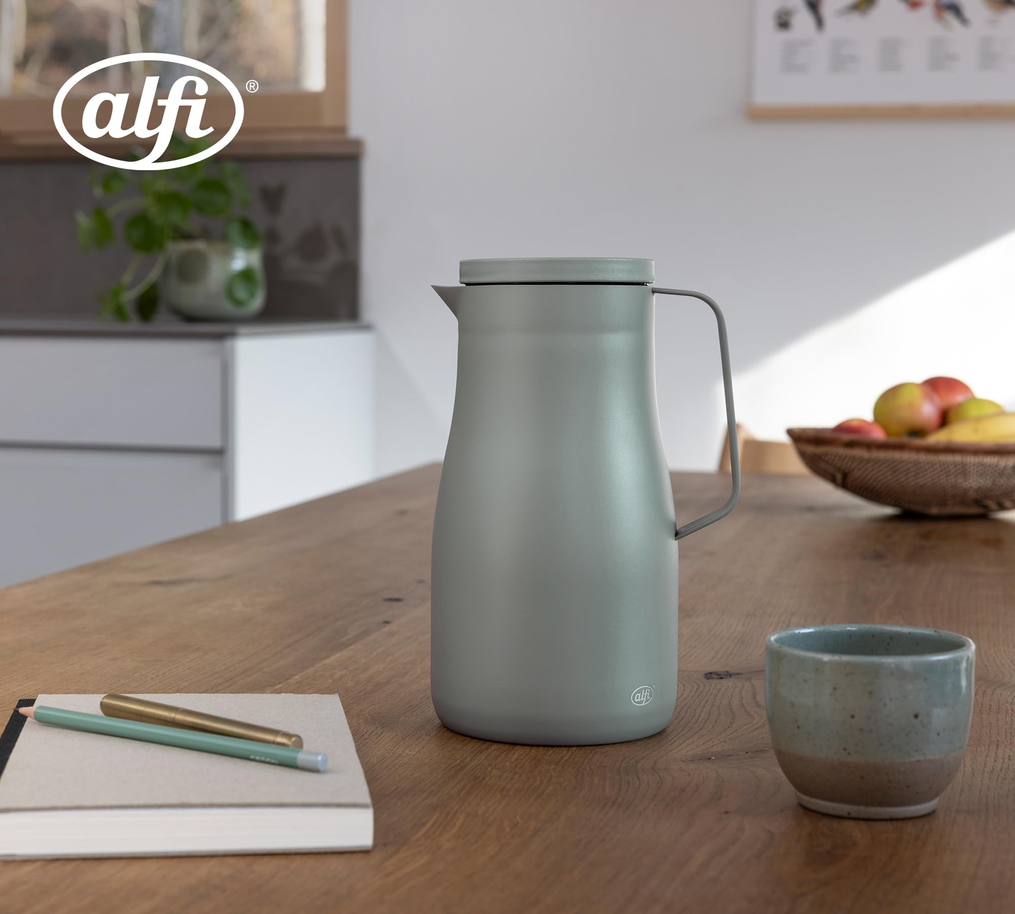 alfi STUDIO TEA Isolierkanne 1,00 l, 12 h heiß, matcha green | 24 h kalt, Thermoskanne für Kaffee & Tee, doppelwandig aus Edelstahl, Drehverschluss, große Öffnung, spülmaschinenfest, grün