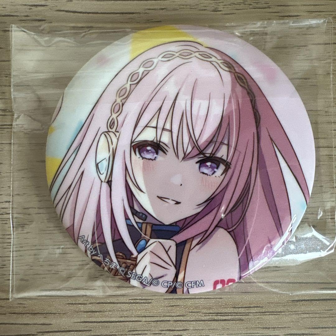 Amazon.co.jp: 巡音ルカ 缶バッジ コネクトライブ 75mm : おもちゃ 