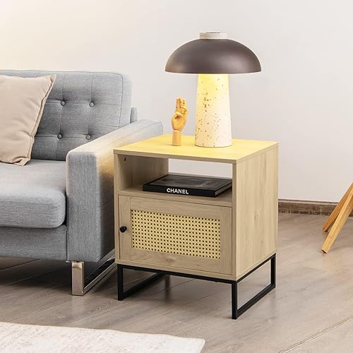 Miniatura 4 de Tangkula Mesa auxiliar de ratán, mesa auxiliar de sofá interior con estante y gabinete de puerta de ratán, base de acero, acabado de madera, mesita