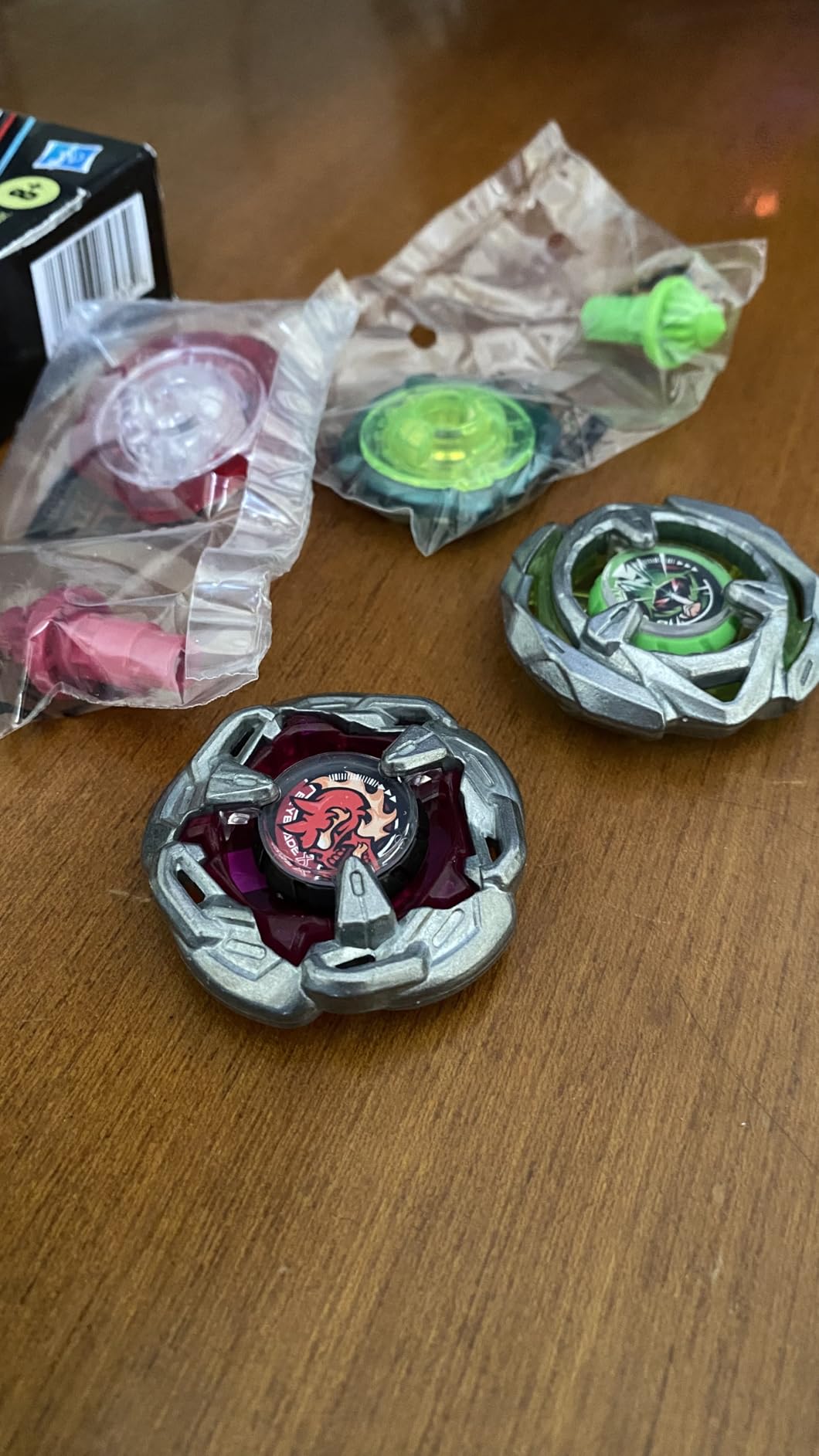 Beyblade X Chain Incendio Arrow Wizard Spinning Top Toy, Red, Metal ...