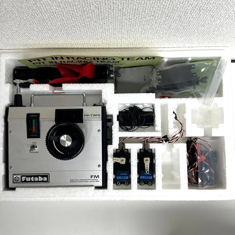 FUTABA ラジコンジャンク 菜*花様 ジャンク kyosho京商ラジコンTF-4TYPE-R フタバ プロポ 菜*