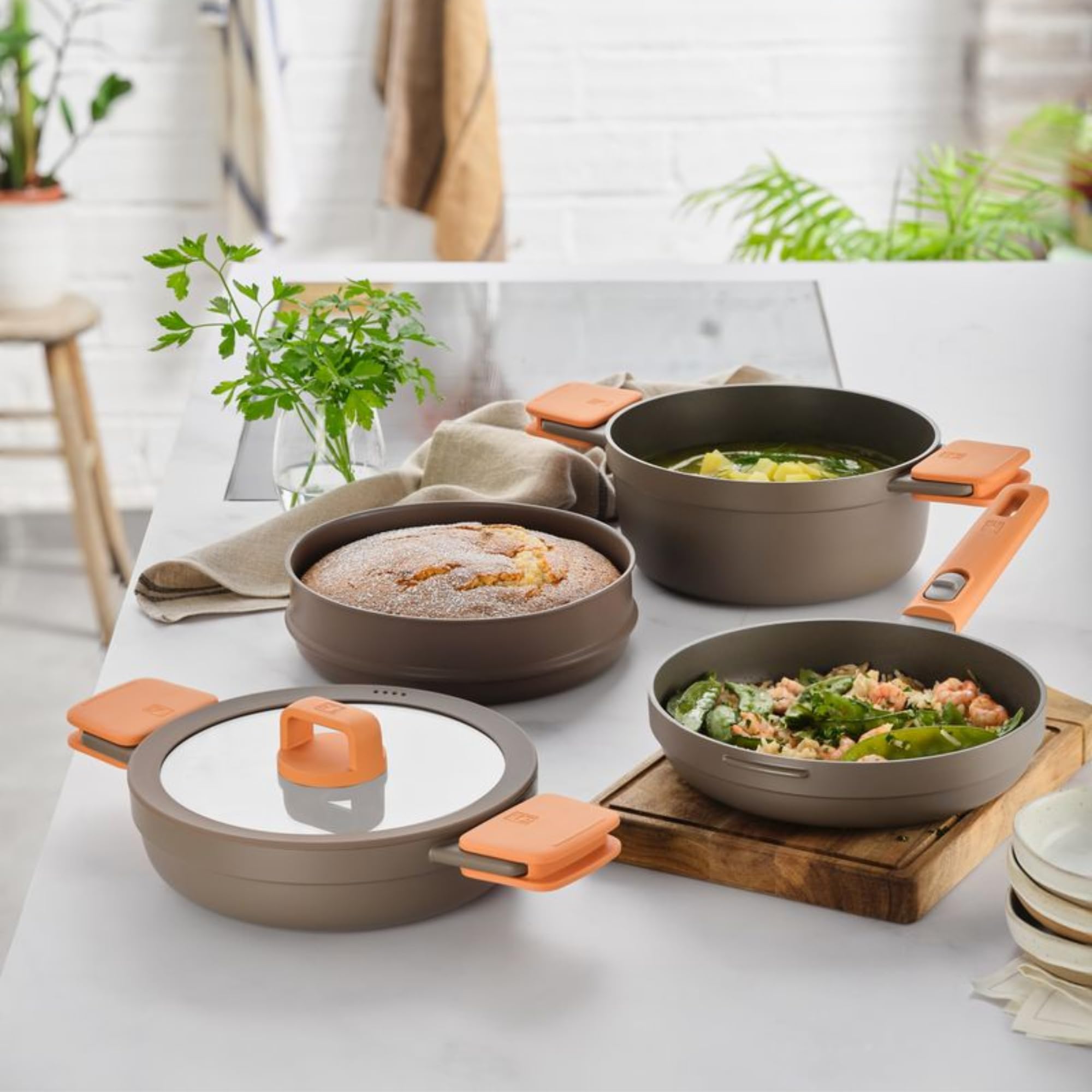 BRA Juego de 5 piezas de batería de cocina apilable antiadherente para placa de inducción con sartén de 24 cm, cazuelas altas y poco profundas, vaporera y tapa de vidrio templado. Juego de utensilios
