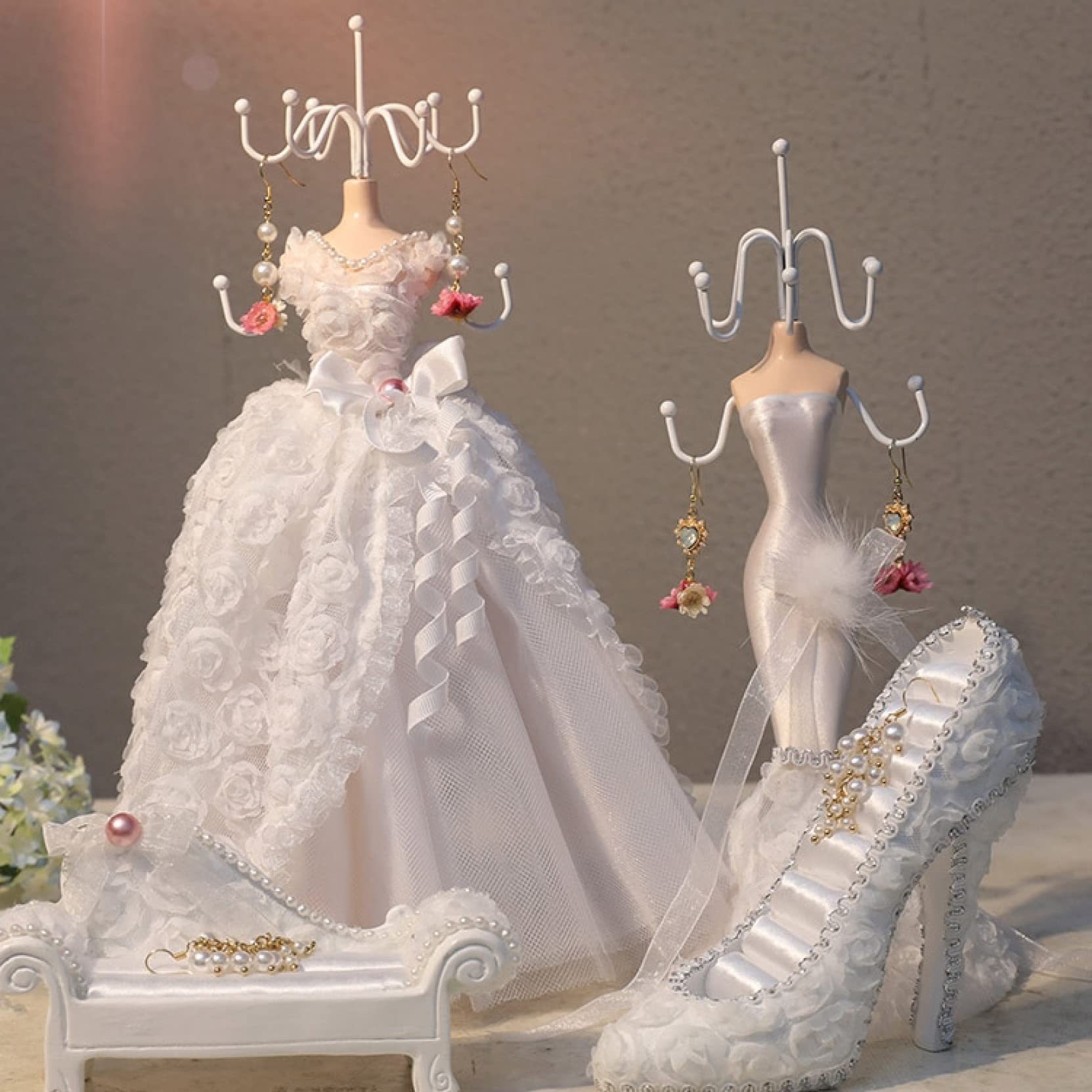 Amazon｜アクセサリースタンド アクセサリー収納 4pcs 姫風 ドレス  