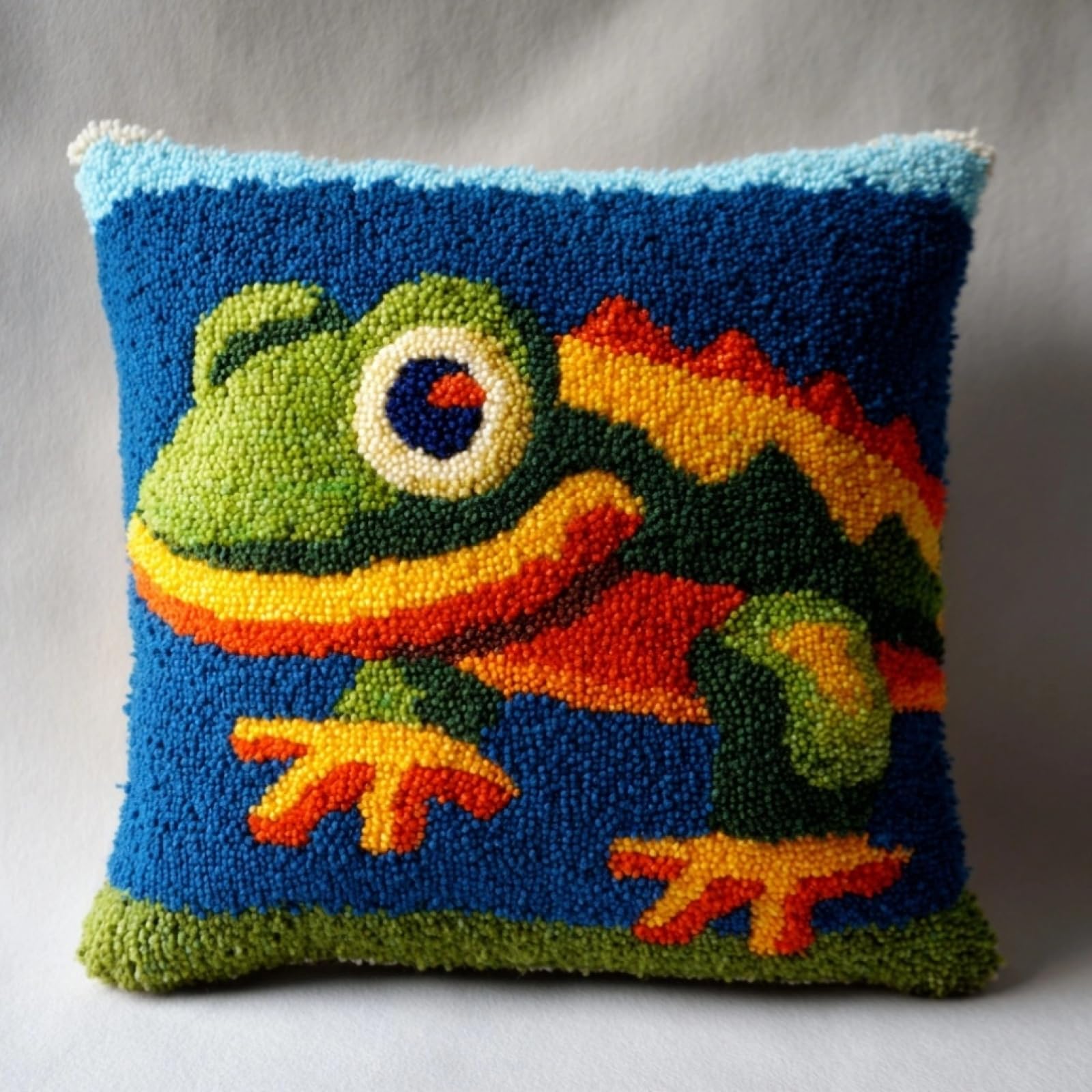 AxiangziK Creative Latch Hook Pillow Kit,Salamander