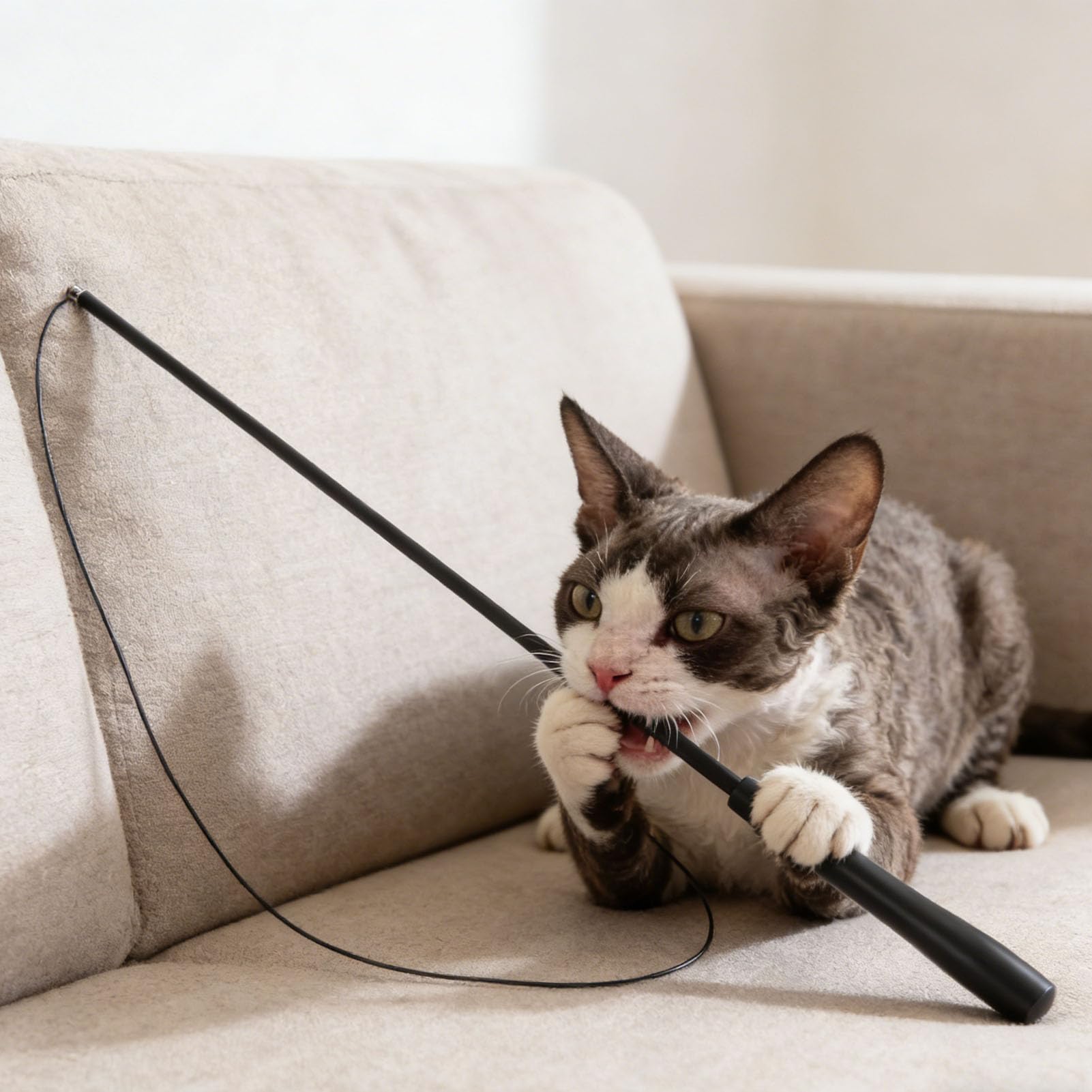 Topiky Varita Telescópica para Gatos, Juguete Interactivo LED para Gatos con USB Recargable, Varita Retráctil para para Jugar y Hacer Ejercicio en Interiores