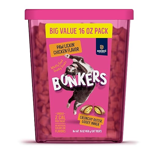 GYCO Bonkerrs Crunchy and Soft Cat Treats Paw Lickin Chicken Flavor 16 oz. Free from Artificial Colors and Flavors, Wheat & Soy.