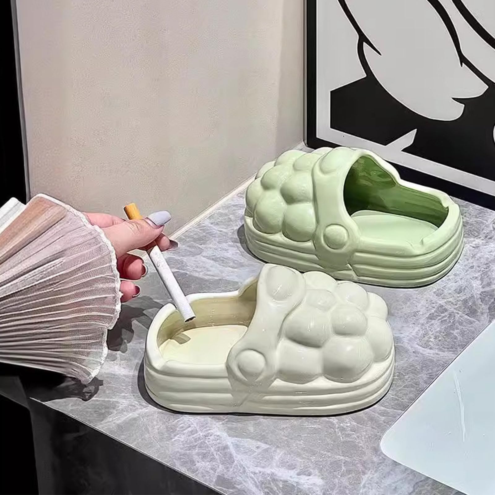 Posacenere in ceramica a forma scarpa Cestino da tavolo Portasigarette Scatola tendenza Casa per Boyfried Papà Regalo Posacenere a forma scarpa