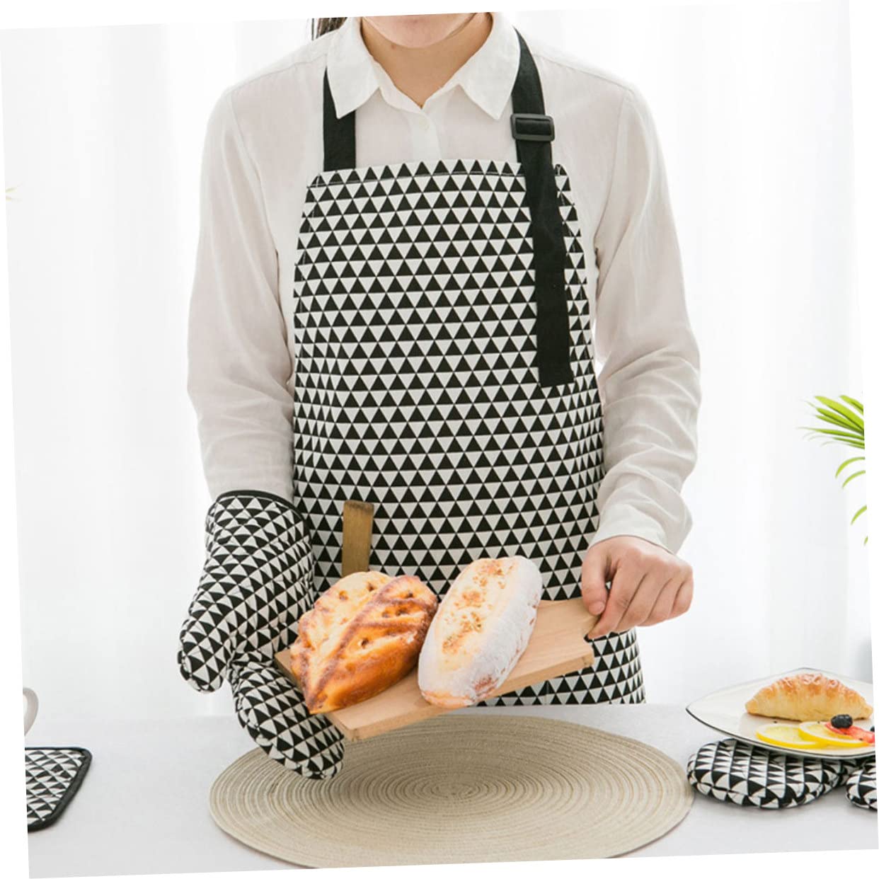 COLLBATH 5piezas Delantales De Cocina Ajustable Forma De Triángulo Con Pockets y Accesorios Negro Delantal Manopla De Horno Servilletas