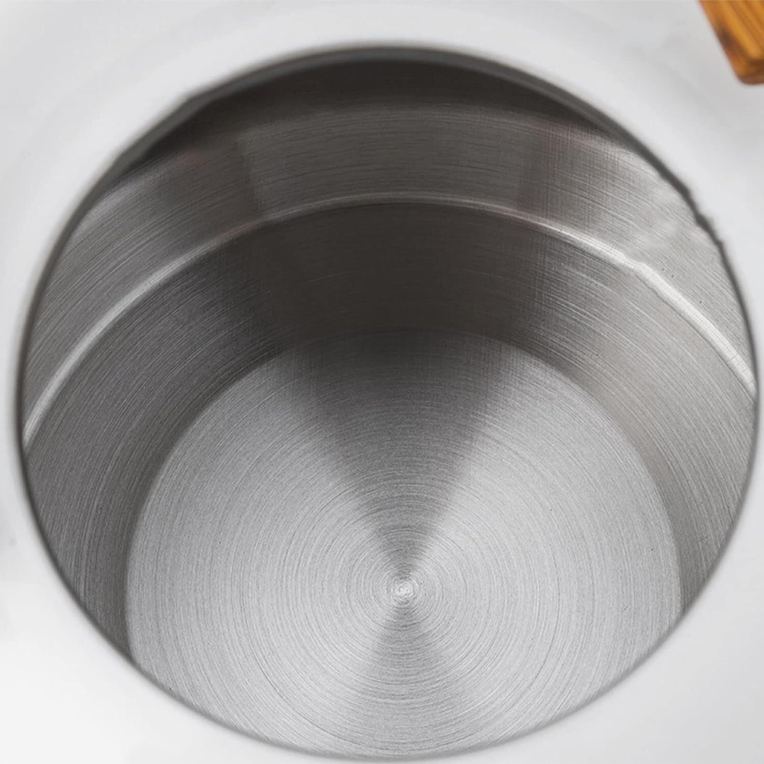 Hervidor de agua de 2,5 litros for estufa, con silbato, de acero inoxidable apto for uso alimentario, con asa plegable.