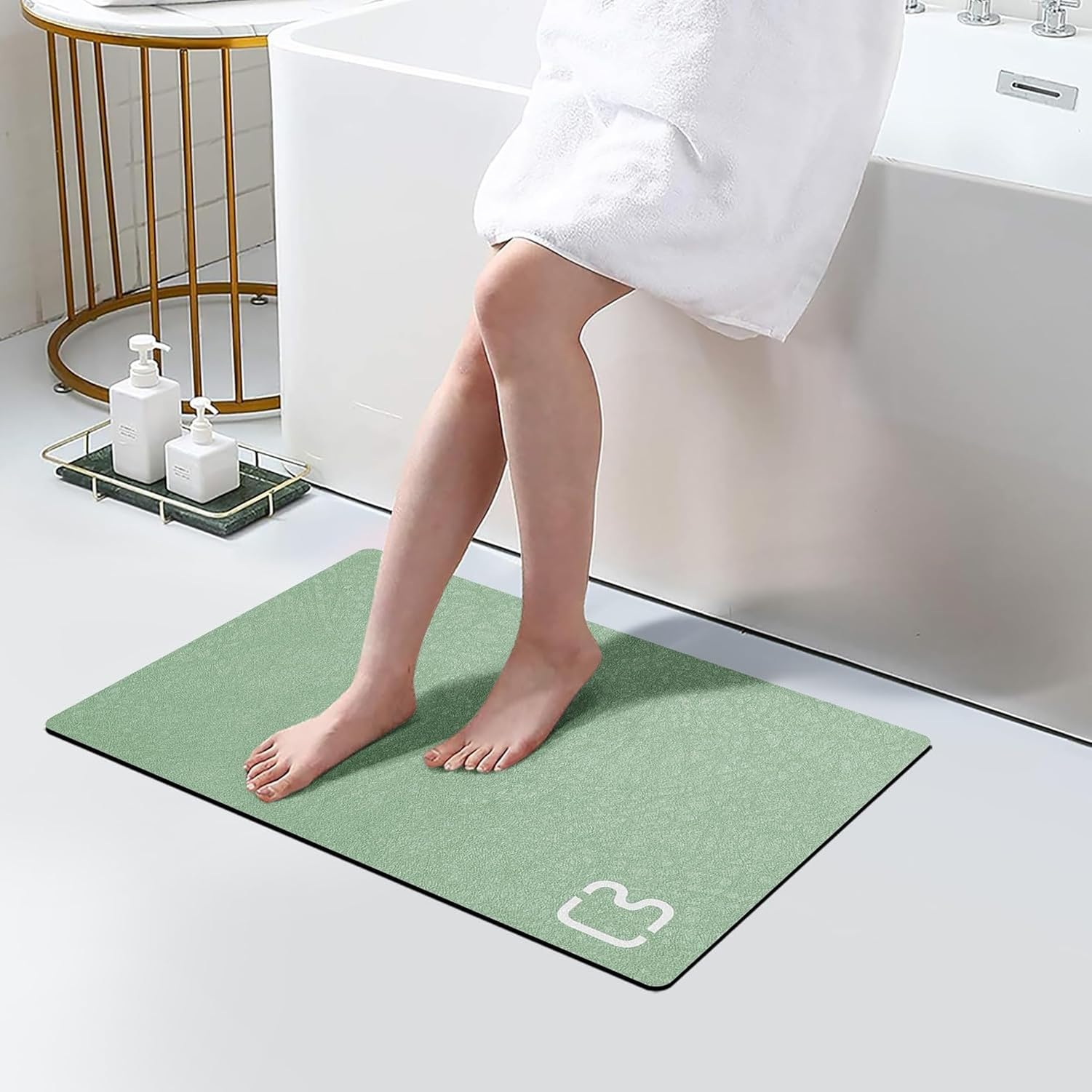 WOMGKDA Fast Drying Diatomaceous Earth Bath Mat, Super Absorbent Non Slip Rubber Bottom, Thin Bathroom Floor Mat for Drying Shoes Pet Bowls Doormat
