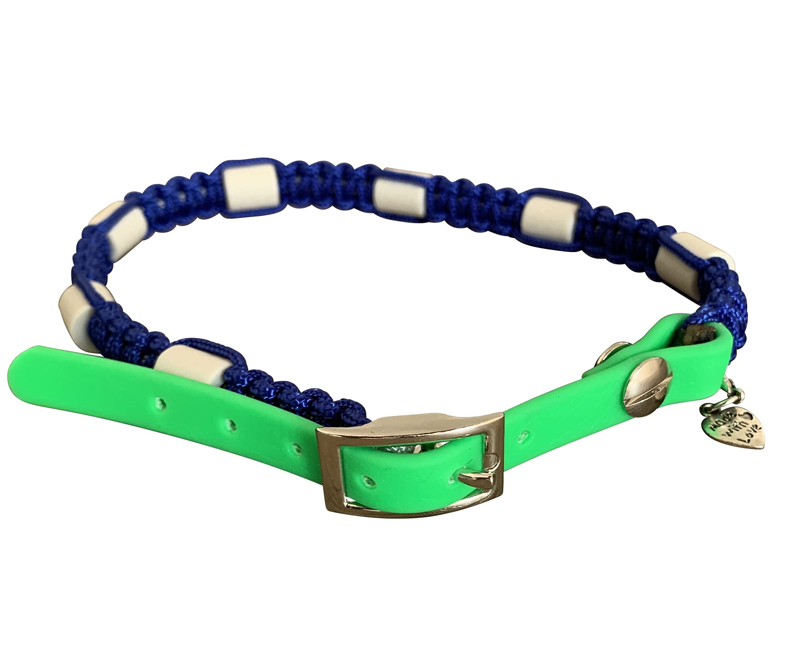 Premium EM-Keramik Halsband für Hunde aus Trendmaterial Paracord. Jetzt auch mit Namen. Über 100000 Variationen möglich. Infotelefon 017682042883