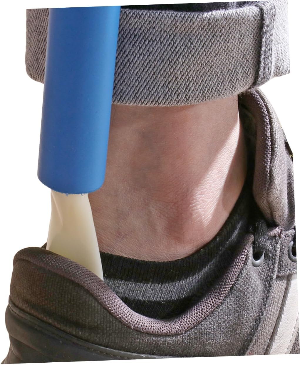1Pc Clothes Assist Device for Seniors Durable Dressing Tool for Elderly Pregnant and Injury Auxiliary Rod for Easy Wear and Removal of Socks Shoes and Coats