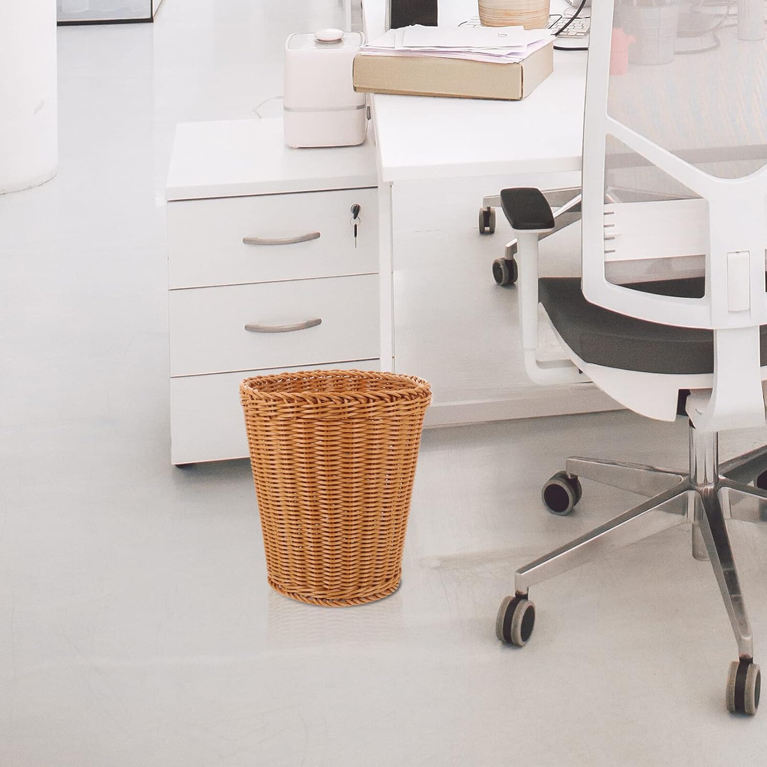 ABOOFAN Woven Trash can Compact Desktop Waste Basket Natural Style Wicker Storage Bin for Bathroom Bedroom Kitchen Office 9.65X9.65X9.65 Inches