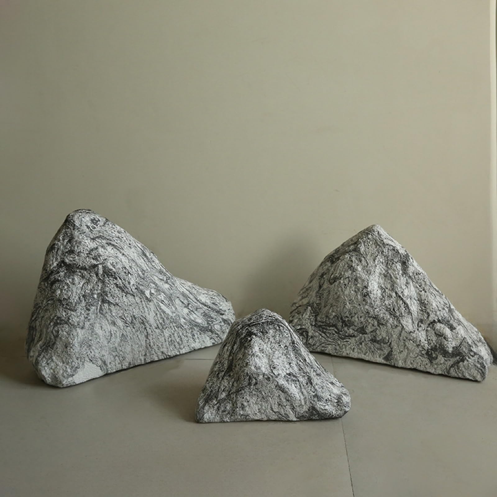 Rocce Finte, Rocce Decorative, Sassi da Giardino, Set da 3 Pezzi, Pietre da Giardino, Utilizzate for l'architettura del Paesaggio, la Decorazione D'interni, Il Giardino