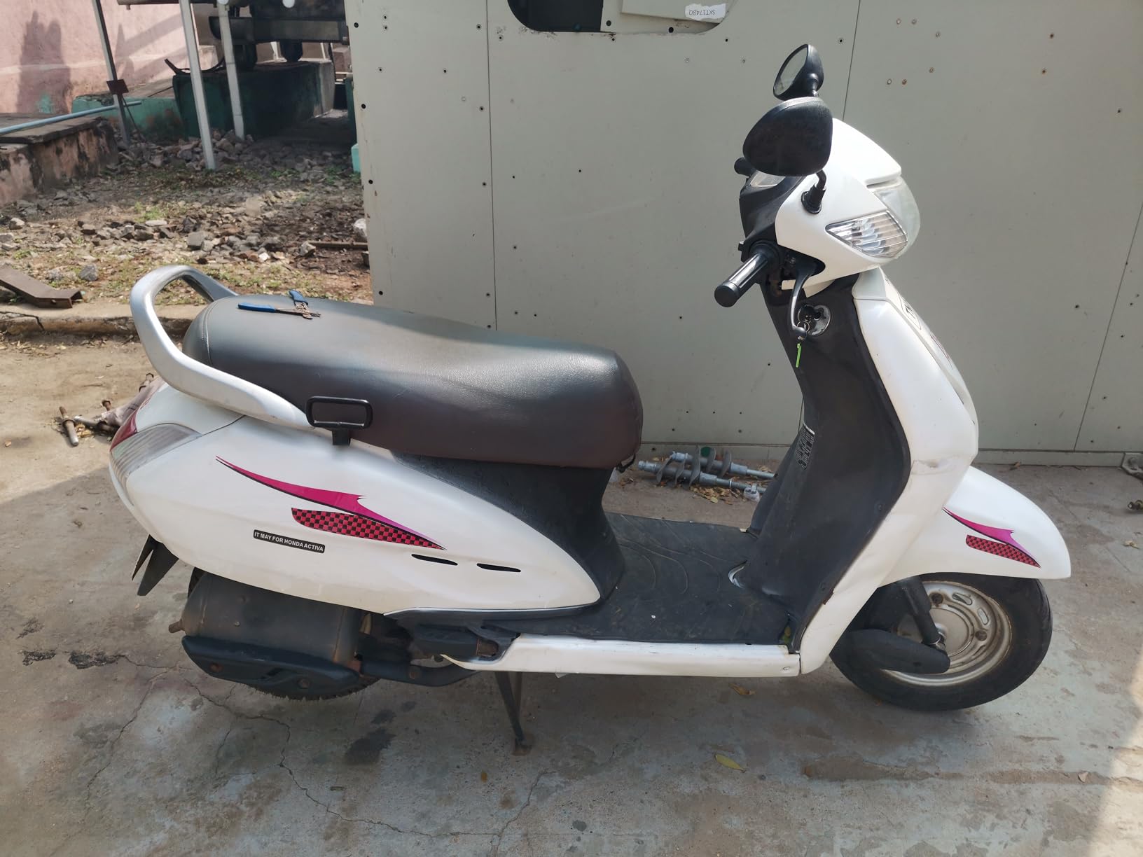 Quada Scooter Graphics 2 Side Decal Sticker for Honda Activa (AC2 ...