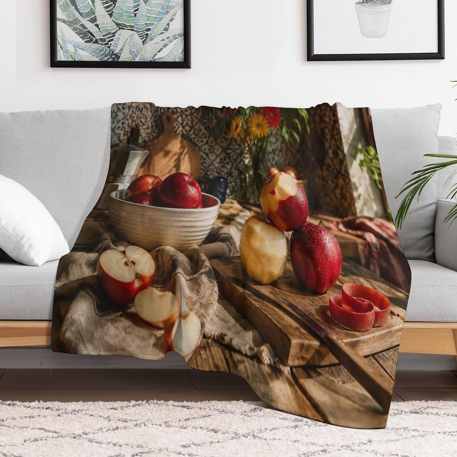 Apples on Wood Slice Still Life Kuscheldecke für Zuhause