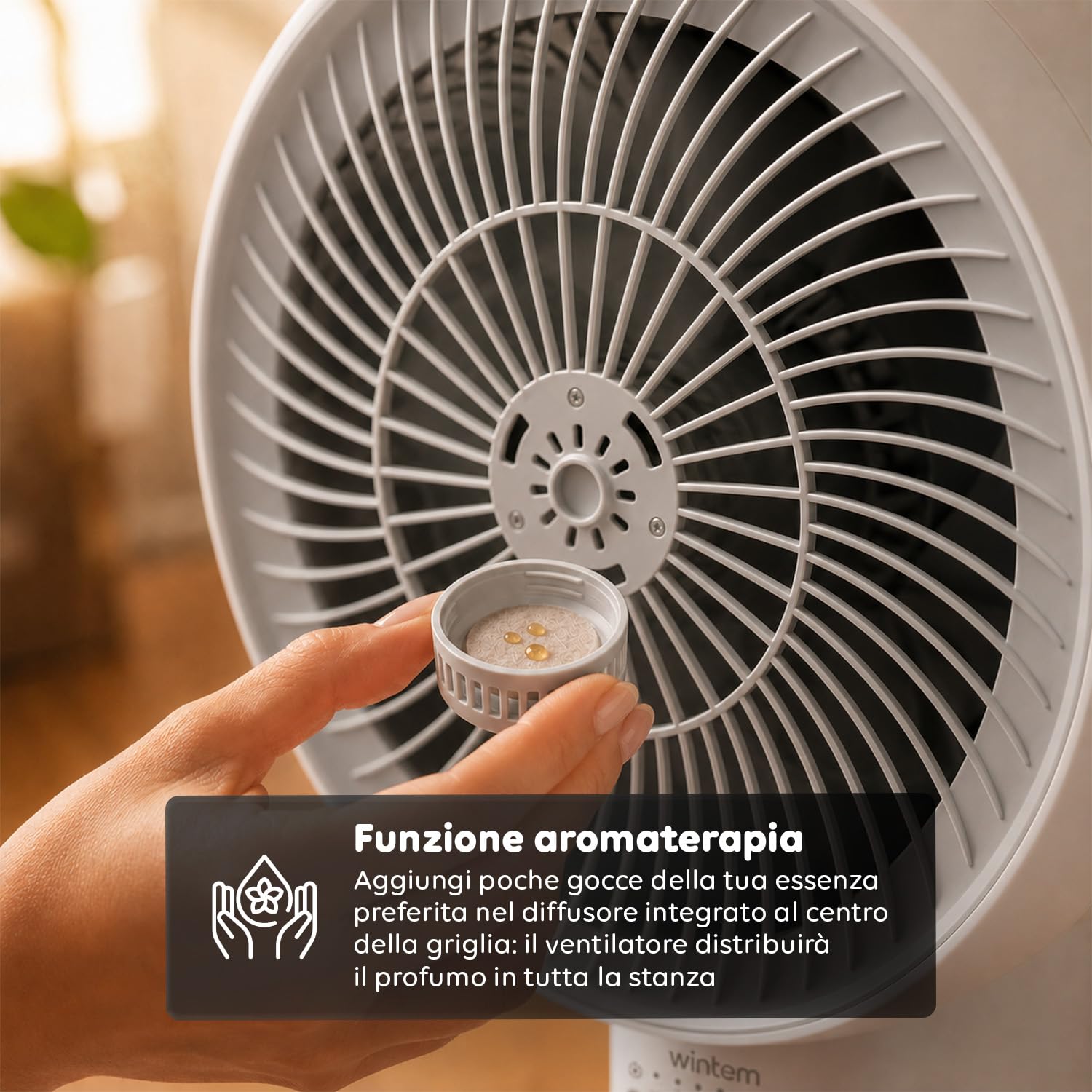 Wintem SNAG Ventilatore a Piantana Ricaricabile e Telescopico – 3 Altezze (32 a 82cm) con Telecomando – 5 Velocità, Oscillazione 3D 90°/180° e Aromaterapia – Batteria Autonomia 5-8h – Pale ø18,3cm