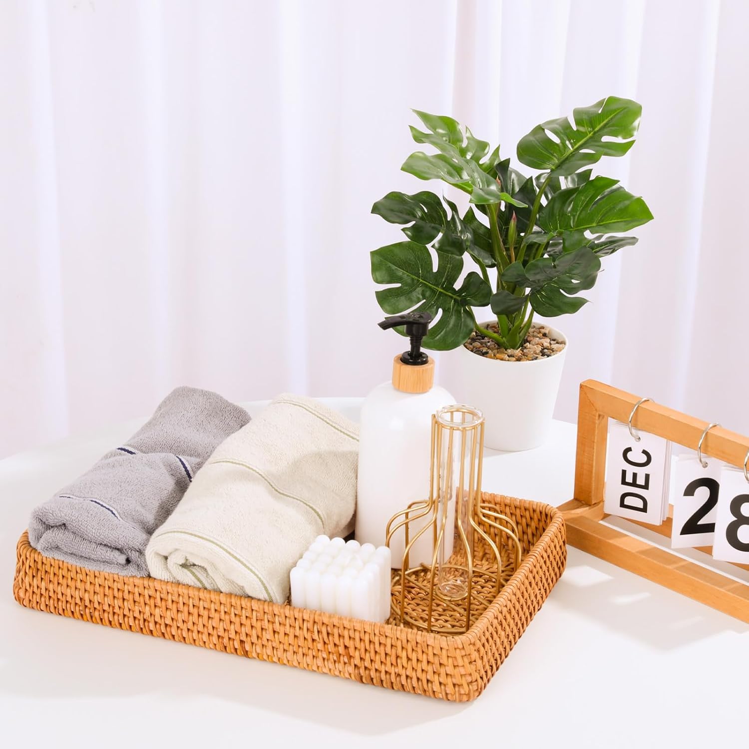 Wicker Storage Basket, Rattan Tray Rectangular Woven Tray Natural Wicker Serving Trays Rattan Serving Trays Decorative for Kitchen Bathroom Table Counter Organizing (14.6" x 9" x 2")