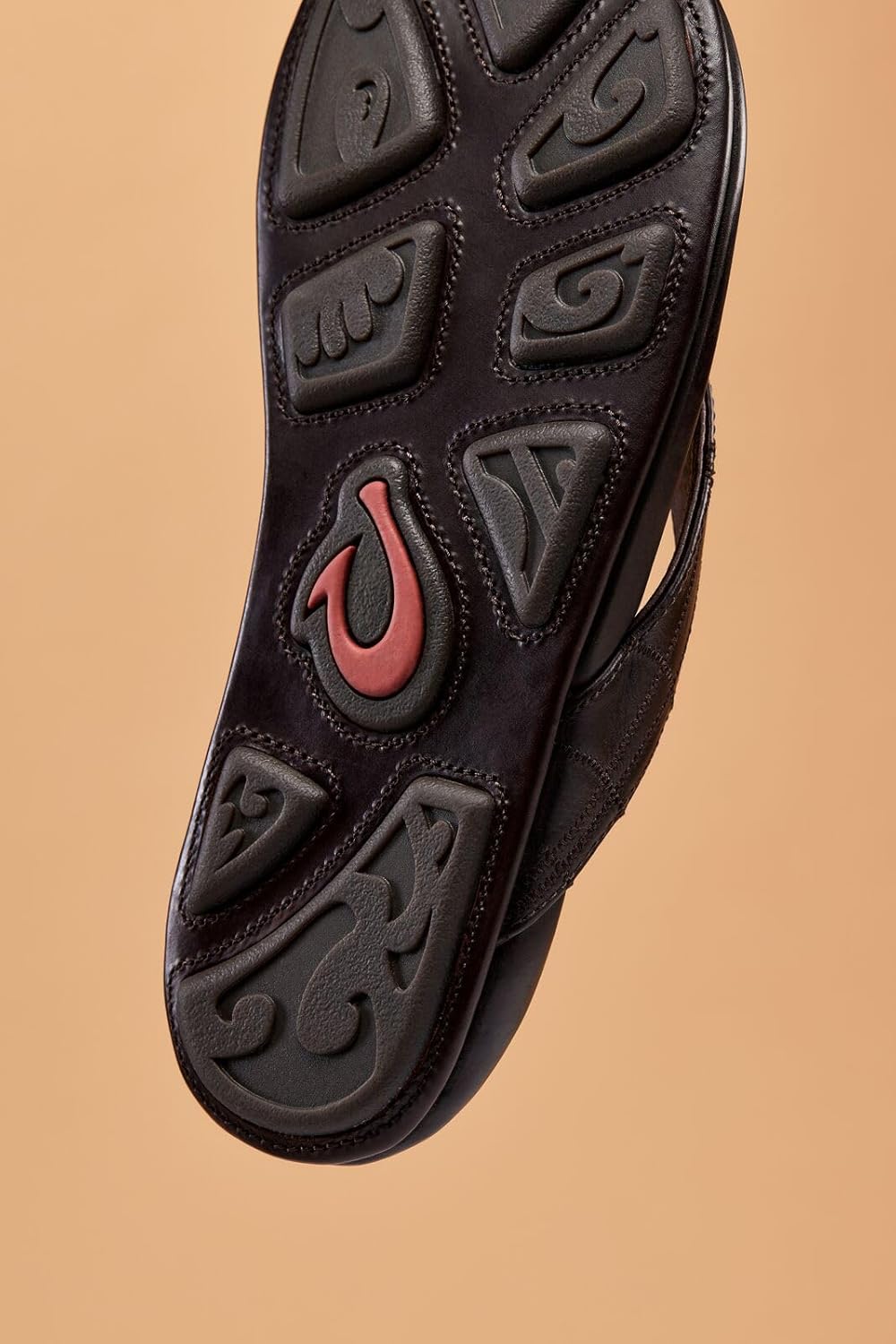 OLUKAI Hokule'a Kia Men's Leather Sandal, Full-Grain Leather, Non-Marking Rubber Traction Pads & Compression Molded Footbed - Image 6