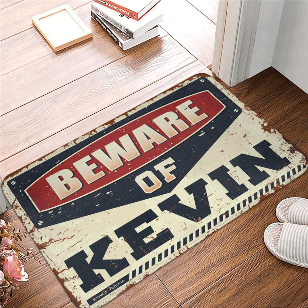 Tapis Beware Of Kevin 65 x 90 cm étanche pour bureau et extérieur
