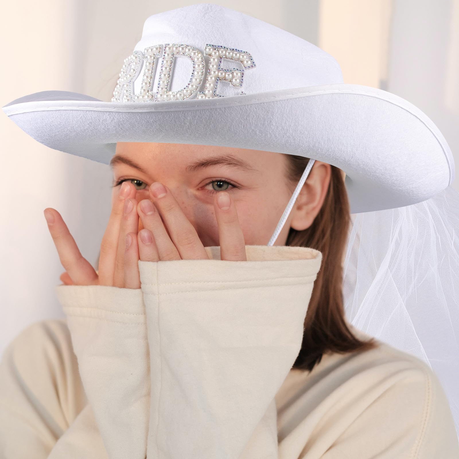 Sombrero de Novia Blanco con Velo para Mujer, Diseño Versátil de Tela Elegante y Chic para Bodas y Despedidas de Soltera