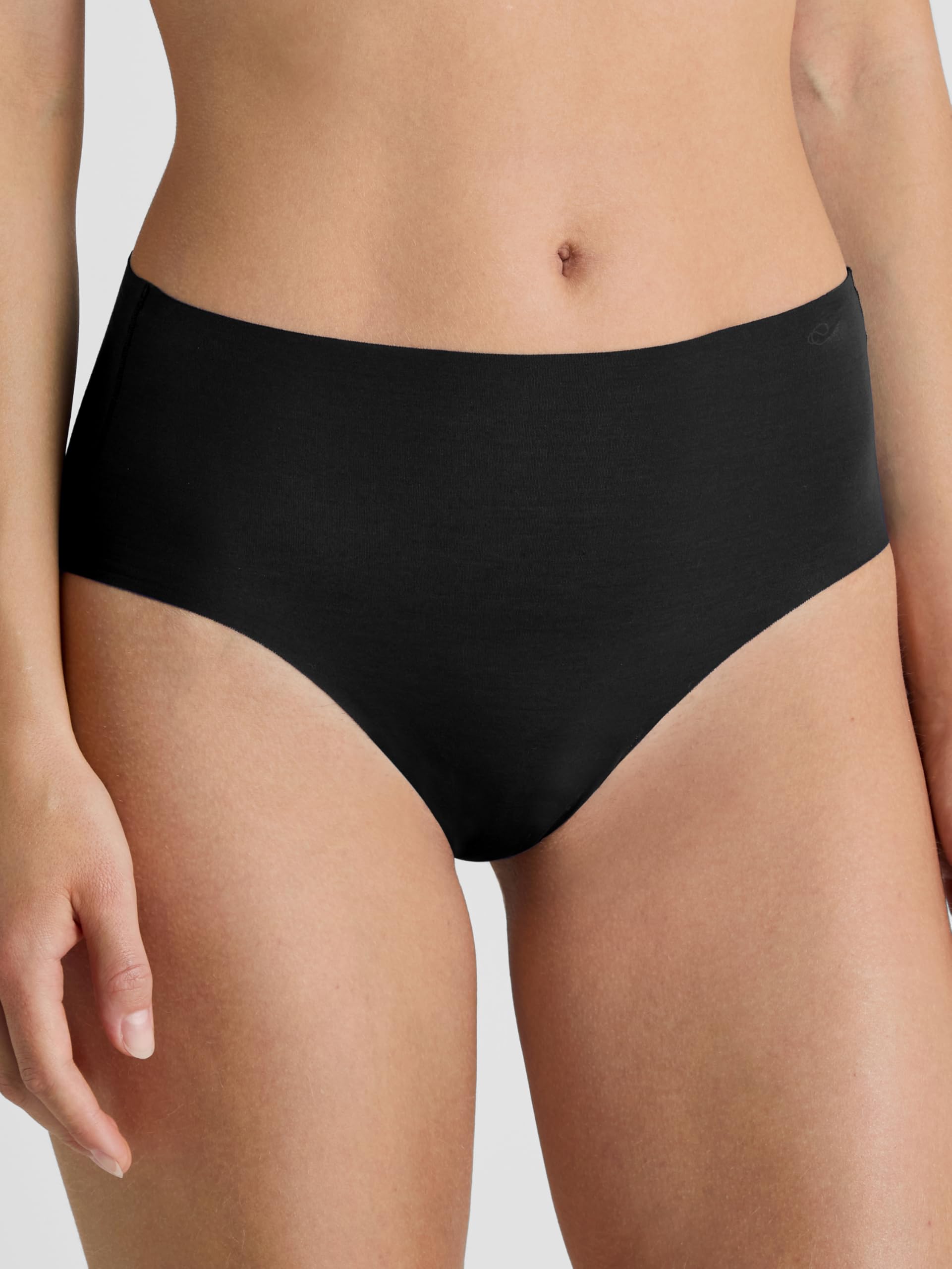 CALIDA Natural Skin Seamless-Midi-Slip Damen, nahtlos, temperaturausgleichend und schnelltrocknend