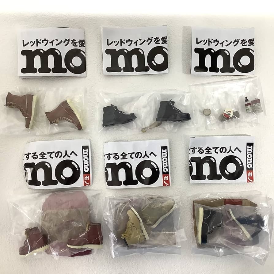 ホワイトとレッドのシューズとミニチュア飛行機セット ホワイトとレッドのシューズとミニチュア飛行機セット ホワイト