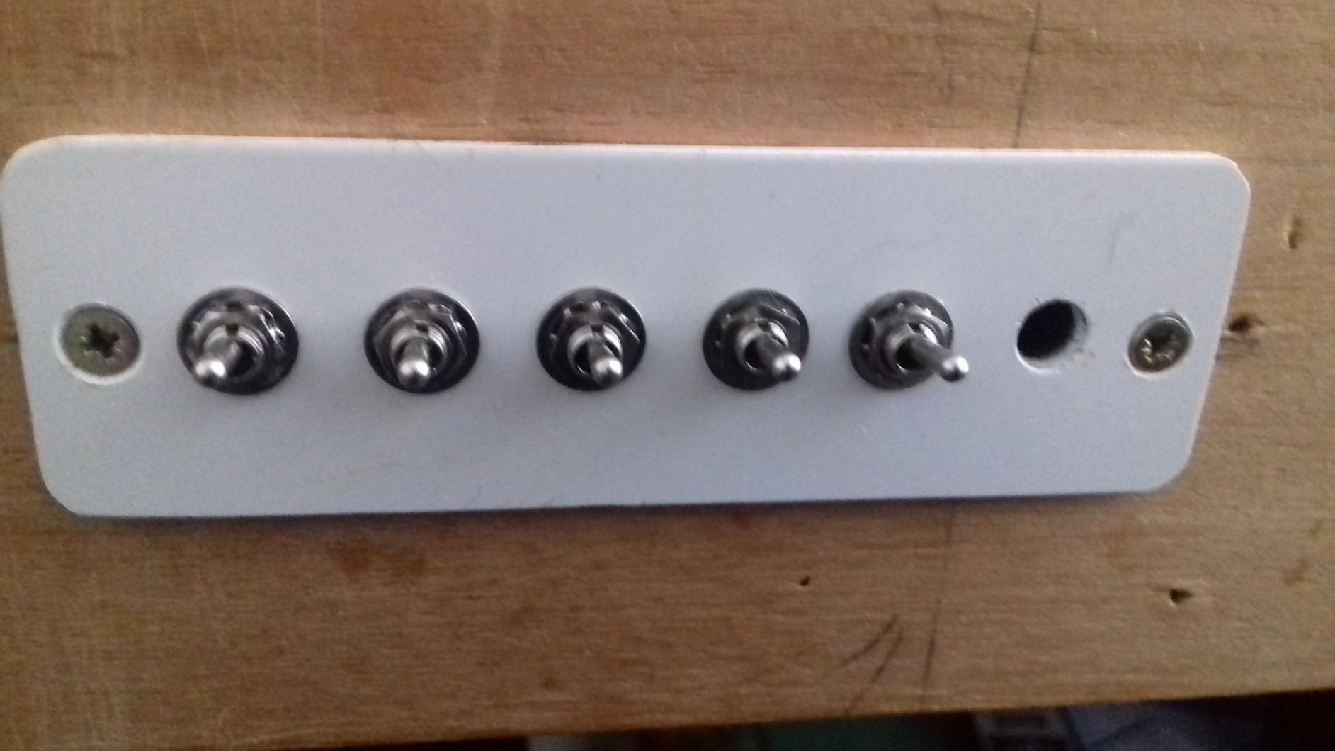 5 x On/Off Sub Miniature Small Mini Toggle Switch SPST : Amazon.co.uk ...