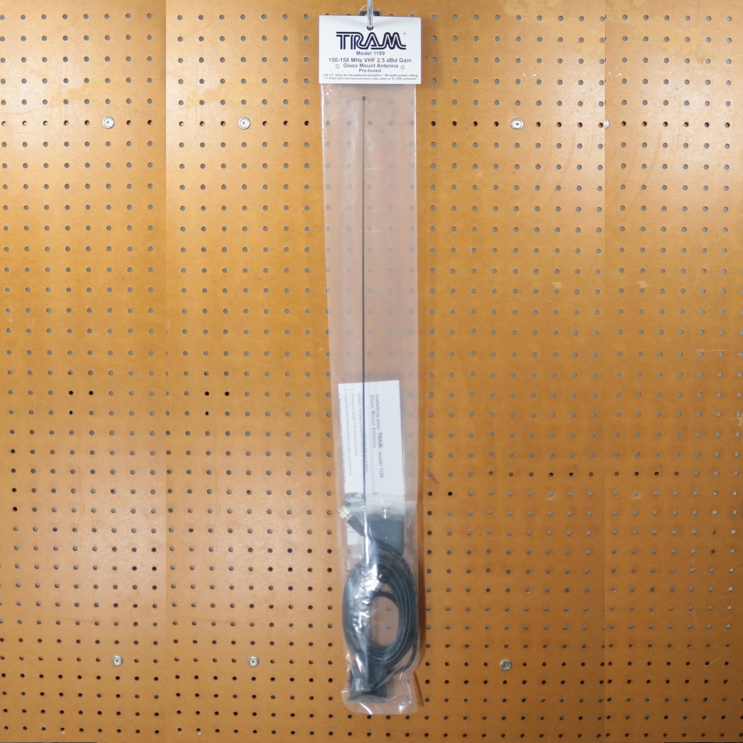 Tram Antena de Montaje de Vidrio 1189 con PL259 (150-158 MHz), 30 Pulgadas x 4.7 Pulgadas x 1 Pulgadas.