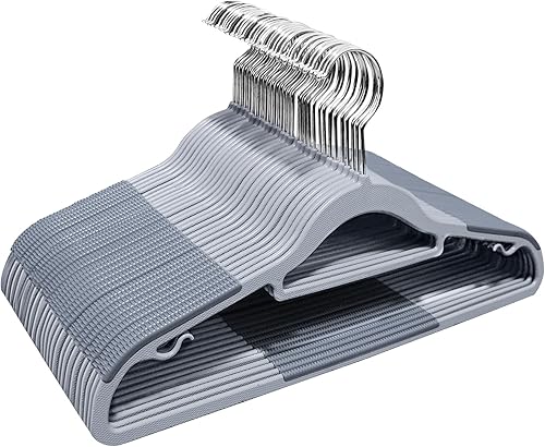 Perchas para abrigos, paquete de 30 perchas de plástico resistentes, perchas duraderas con diseño antideslizante, gancho giratorio de 360, ahorro de