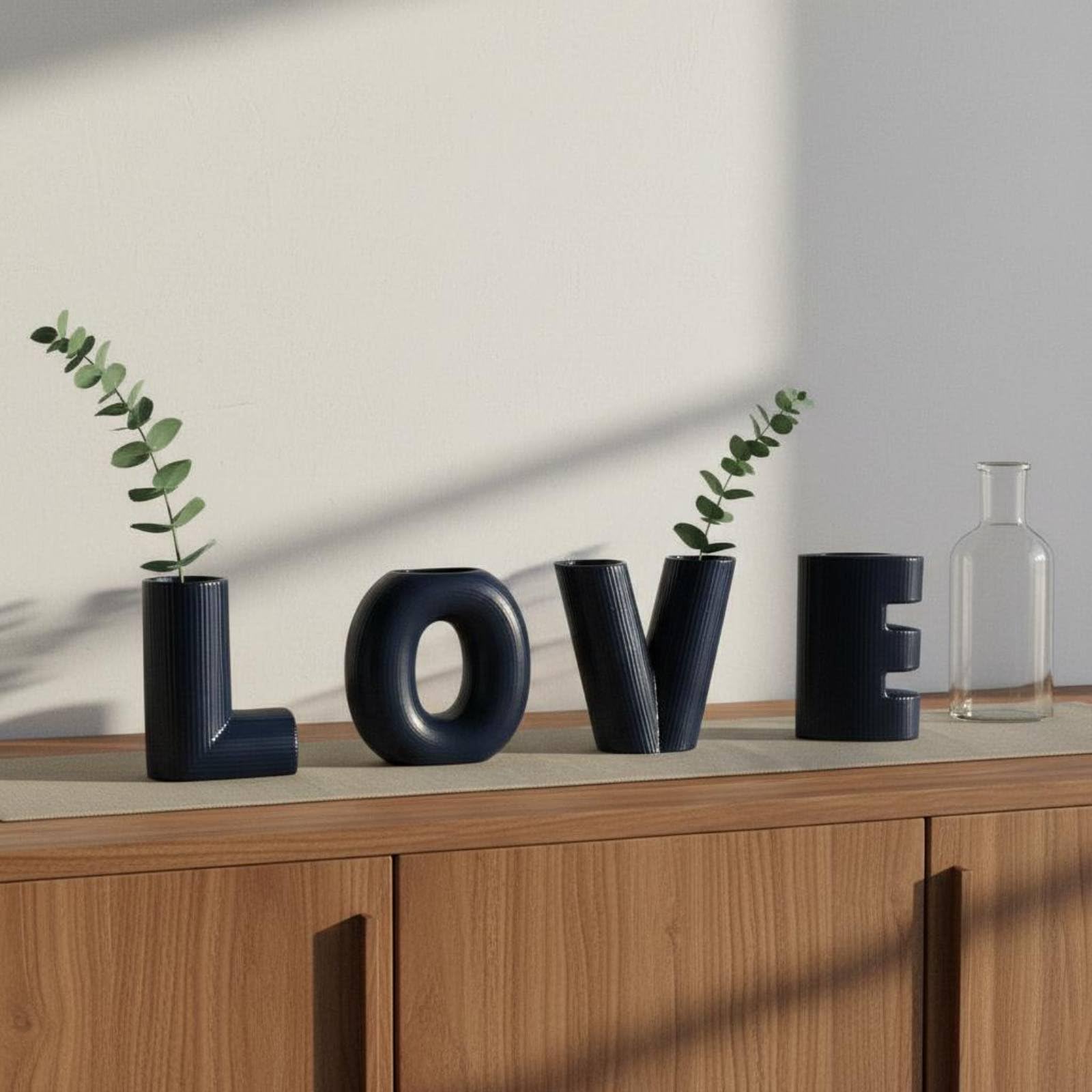Colcolo 4 Stück Dekorative Vase Vase Buchstaben Vase Blumenvasen Set mit Glasiertem Finish für Einzelblumen Und Kleine Sträuße für Wohnzimmer Esszimmer, Weiß