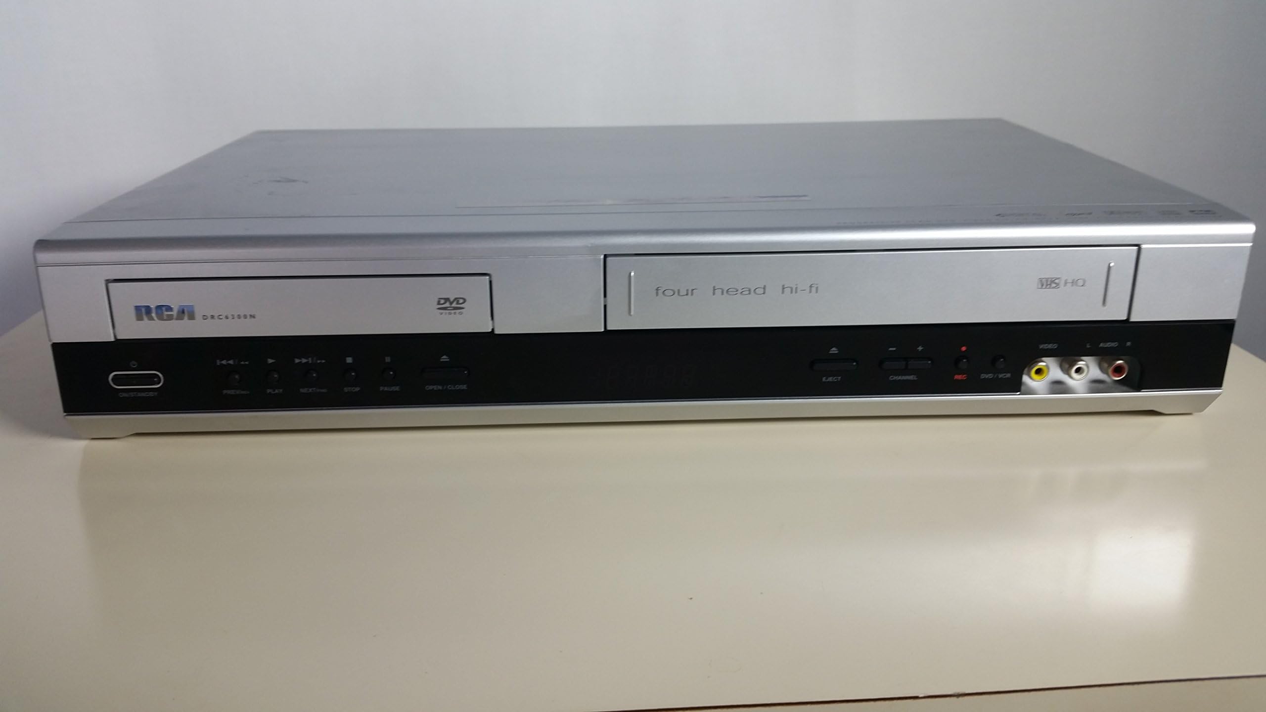 RCA DRC6300N Progressive-Scan DVD/VCR Combo