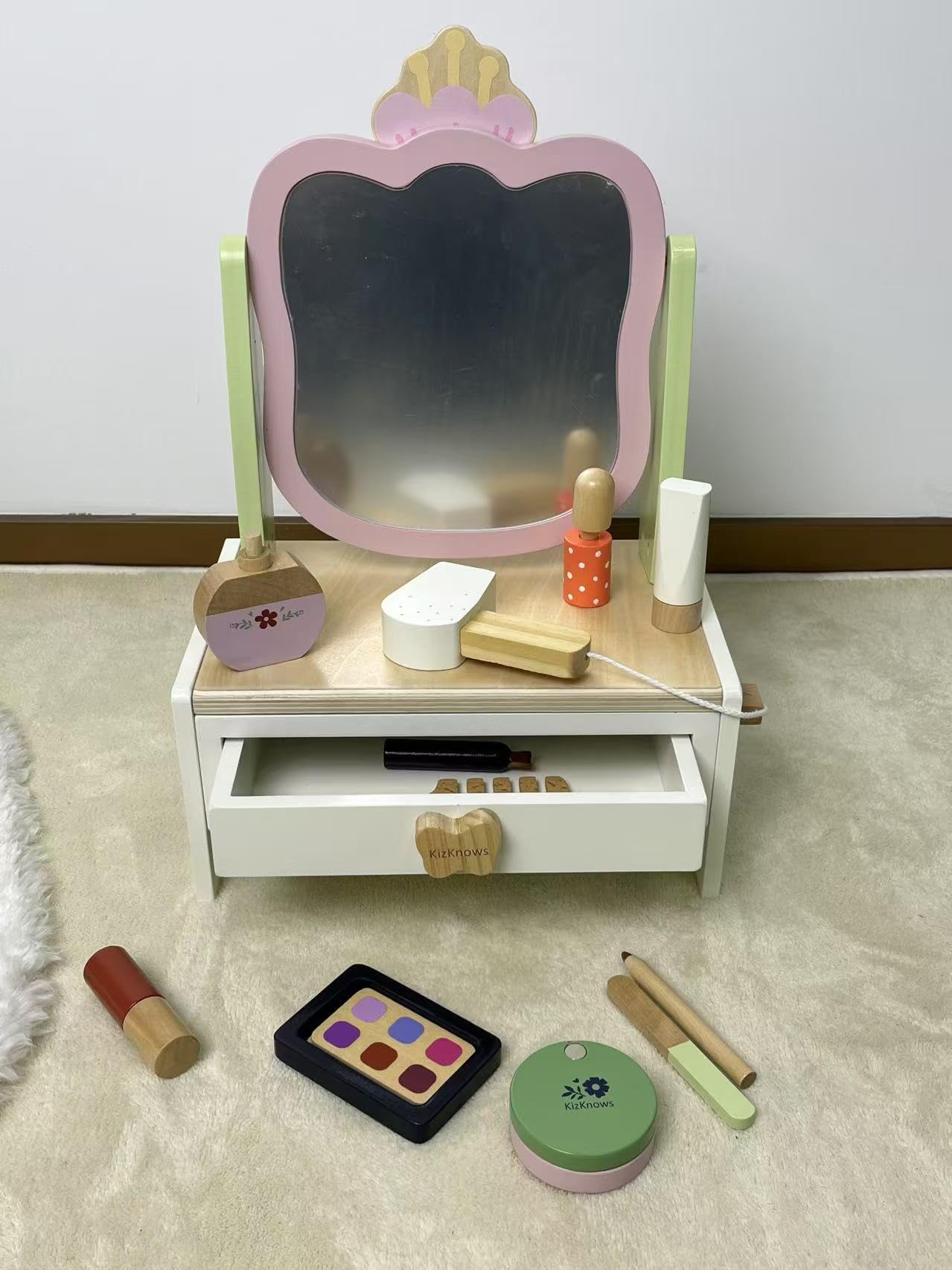 PairPear Wooden Makeup Toy Set 19Pcs Makeup Playset Beauty Salon Girl Toys Vanity Set for Toddler Pretend Play Makeup Kit with Accessories Gift for Girls