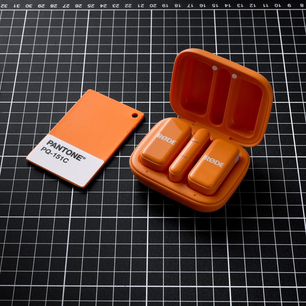 RØDE Wireless Micro - Kompaktowy mikrofon bezprzewodowy, dwa mikrofony z etui ładującym do tworzenia treści na smartfony - USB-C, Pomarańczowy