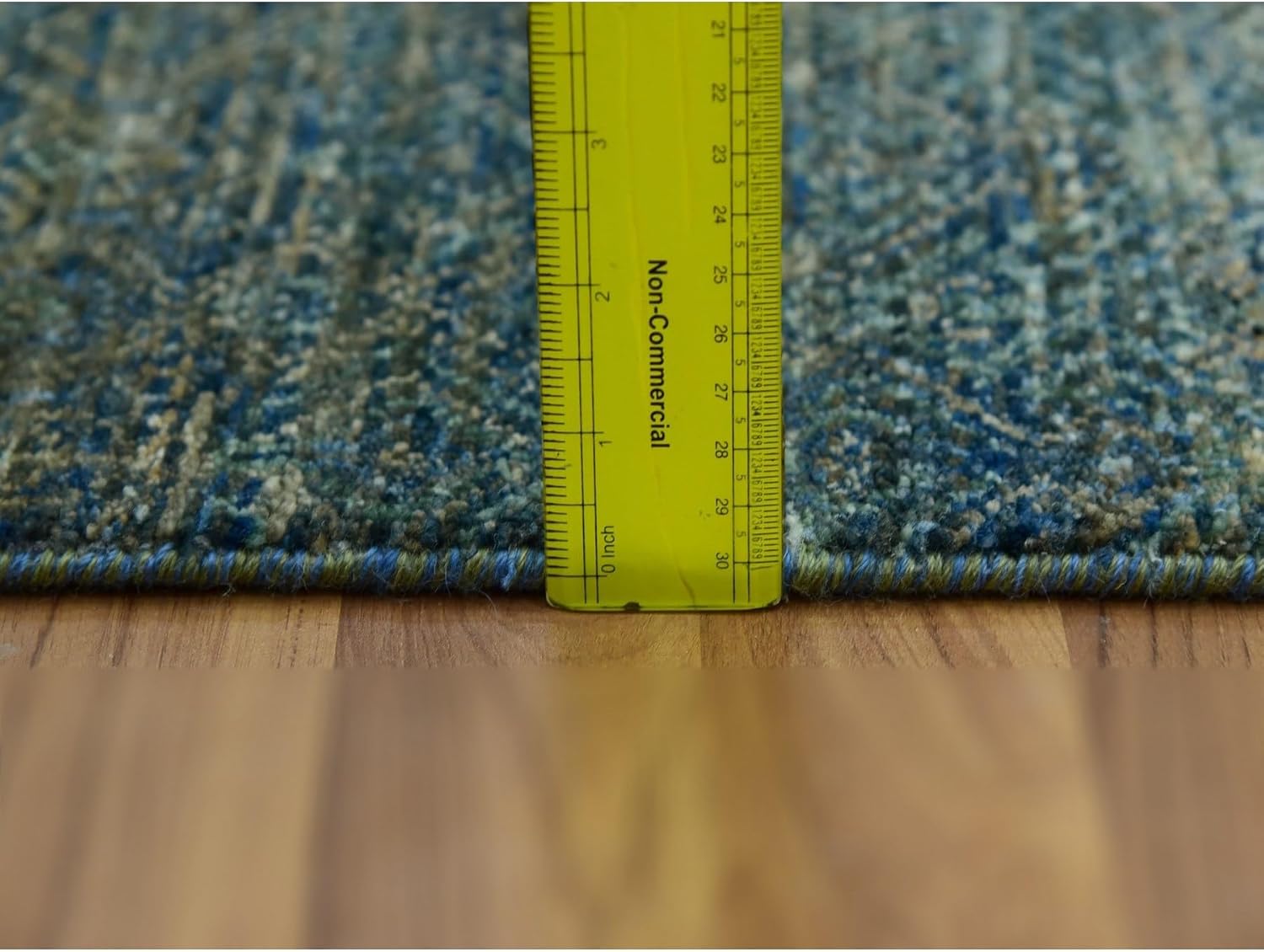 Green Diamond Shape Repetitive Design Kohinoor Heritta All Wool Hand Knotted Runner Rug (2'6"x10'1")