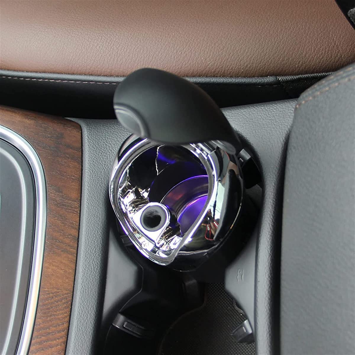 Popielniczka samochodowa LED popielniczka na śmieci moneta na cygara popielniczka Car Styling przenośna popielniczka na większość pojazdów popielniczka little surprise