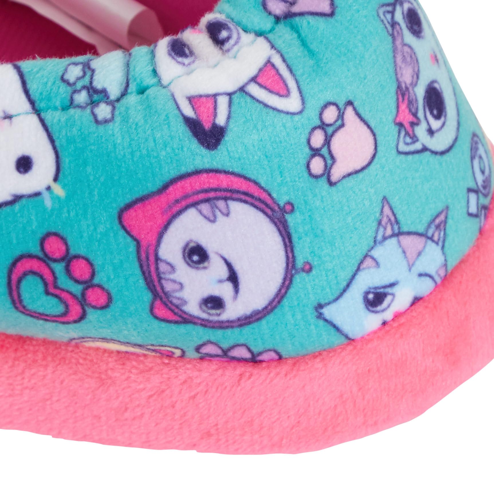 Gabby's Dollhouse Gabbys Pandy Paws Pantoufles à enfiler pour fille