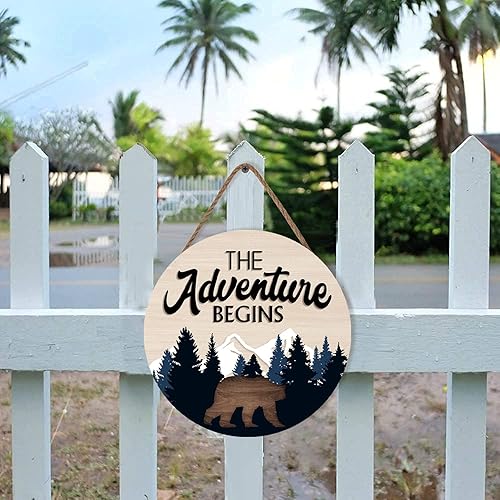 Miniatura 3 de LHIUEM Letrero colgante de madera con texto en inglés "The Adventure Begins", decoración de pared de bosque, con citas inspiradoras de montaña de