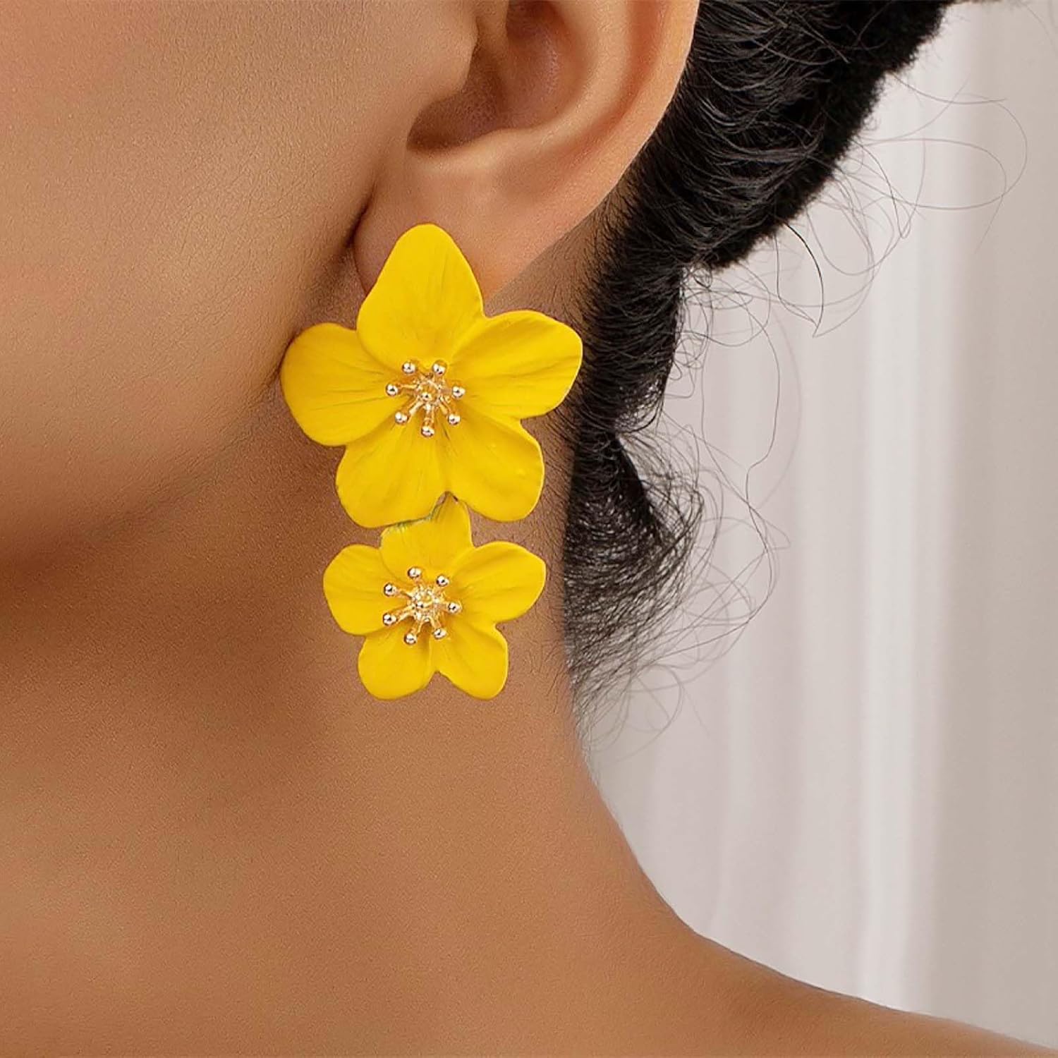 Boho Large Flower Earrings White Double Flower Earrings Resin Flower Drop Earrings Exaggerated Flower Dangle Earrings Matte Floral Stud Earrings Jewelry for Women - Image 3