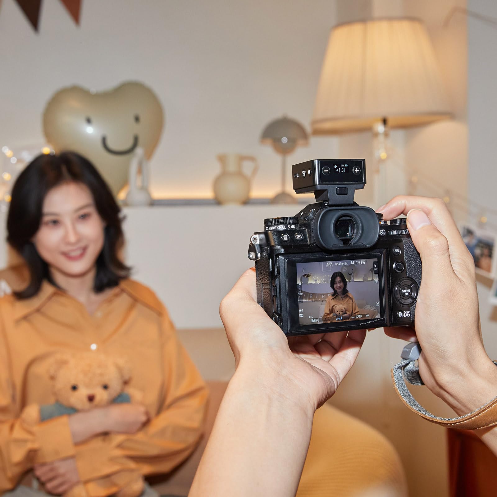 Godox iT20-C Mini flash TTL per fotocamera con diffusore per Canon, mini flash TTL con schermo intuitivo, 1,5 s, 700 flash a piena potenza con ricarica USB-C, batteria incorporata, flash tascabile