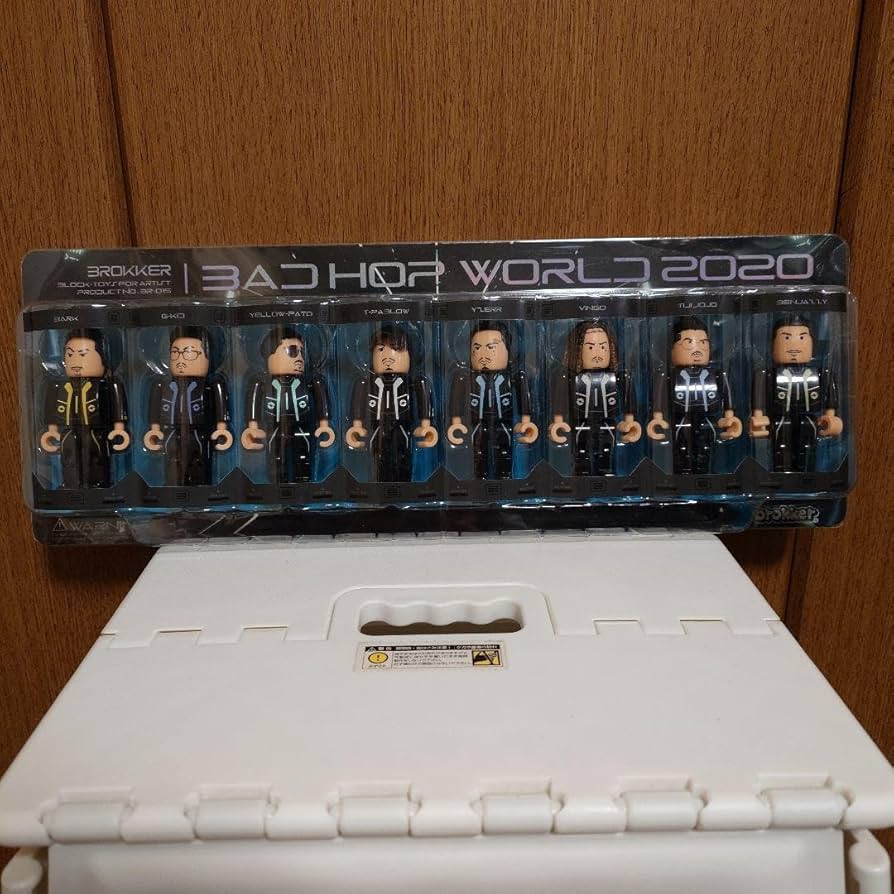 【激レア】BADHOP WORLD フィギュア brokker8点セット 激レア】BADHOP WORLD フィギュア brokker8点セット - メルカリ