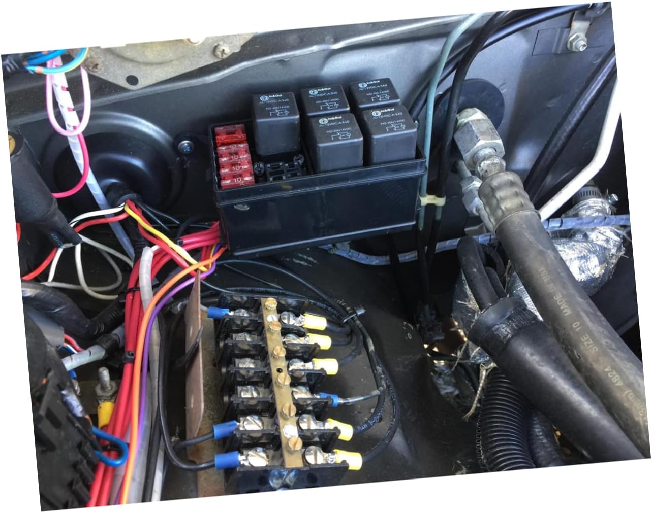 Gatuida 5pcs 12v 100a Relays 1pc 12v 40a Relay Fuse Holder Box Perfect for Marine