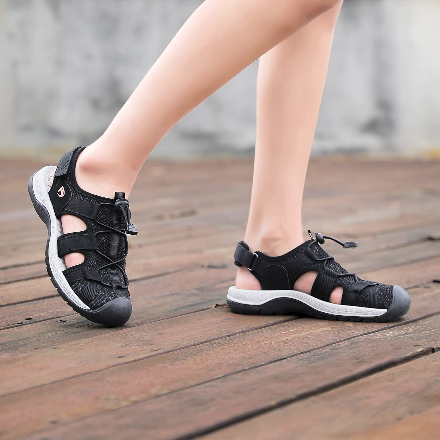 DANNTO Damen Sportsandalen Trekking Sandalen Outdoorsandale Geschlossene Gummi Wandersandalen Sommer Leichte für Reisen Wandern