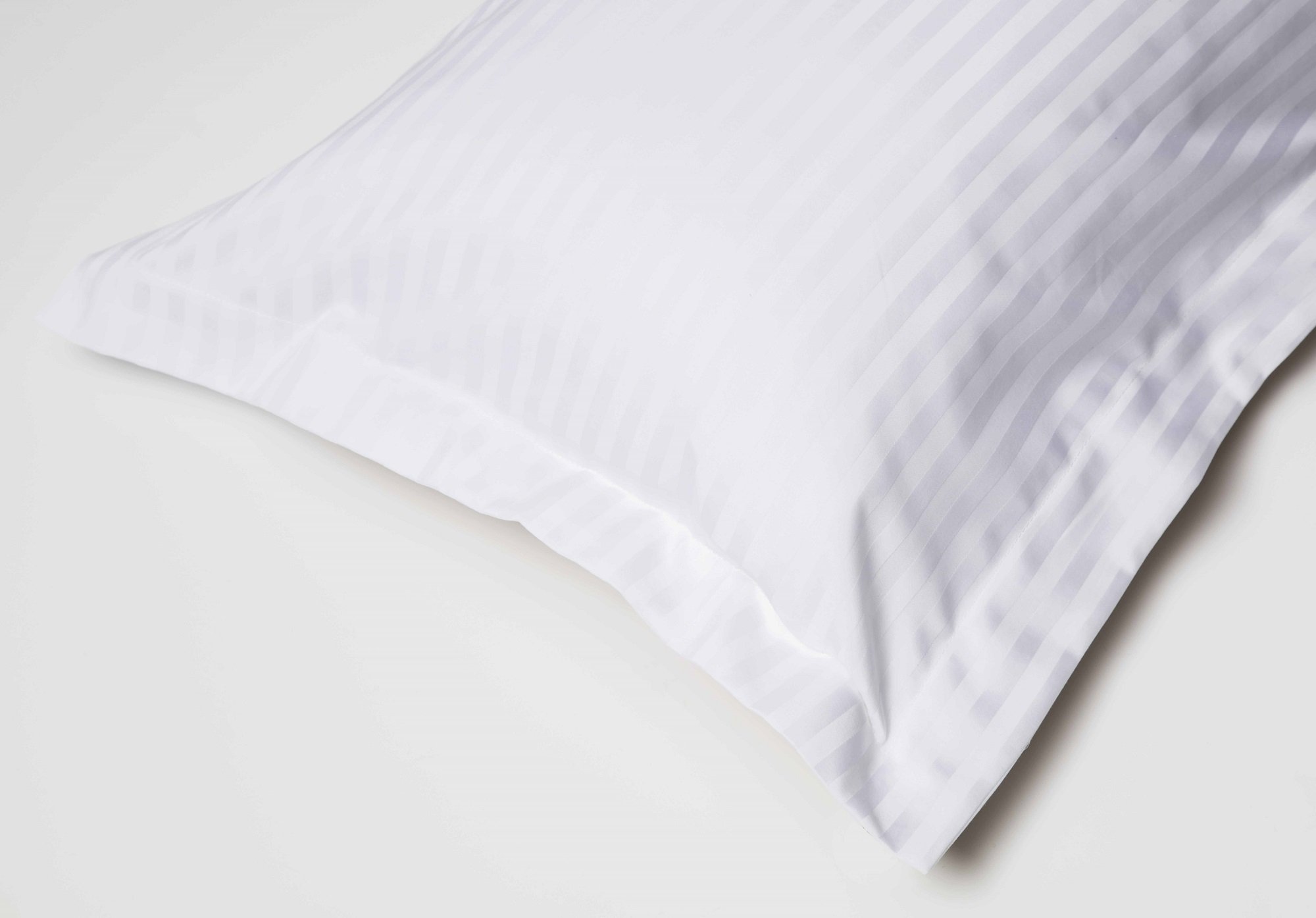 Belledorm White Hotel Suite Satin Stripe - 4 Pack Oxford Pillowcases (White)