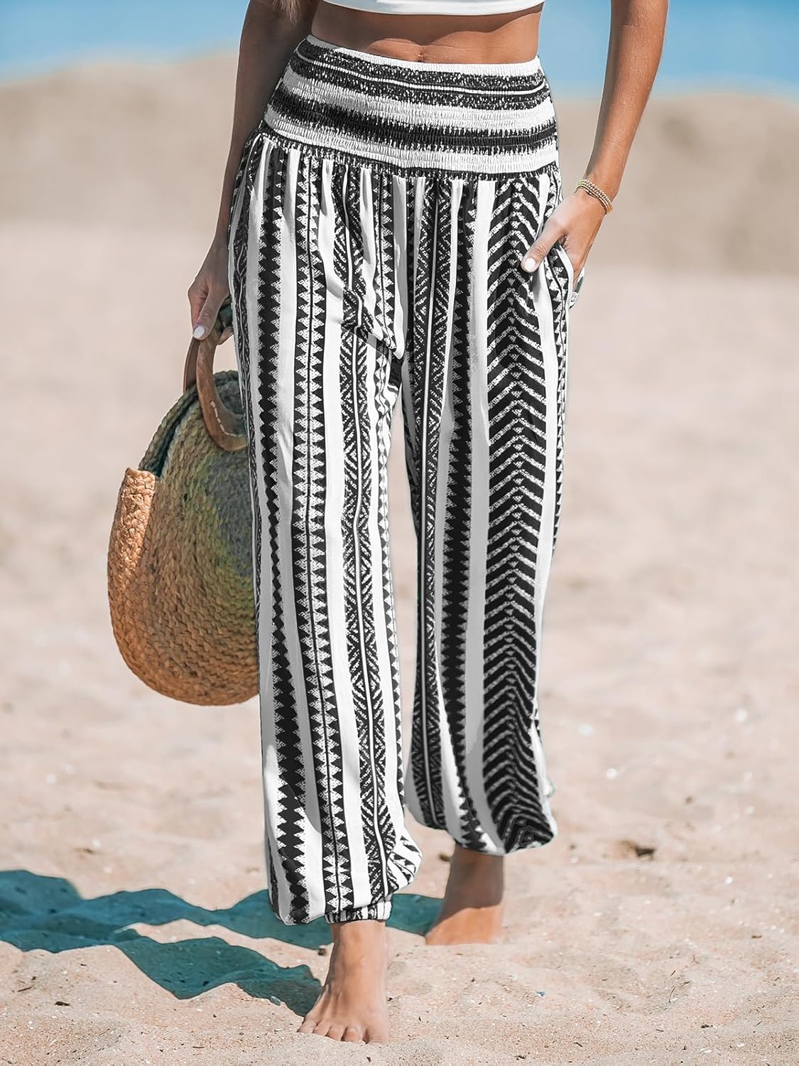 CUPSHE Women Pants Smocked Waist Pants Tapered Leg Pant Loose Fit Long Trousers Casual Beach - Image 4