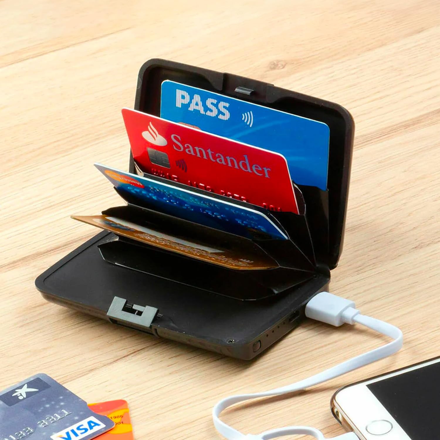 Porte-Cartes avec Protection RFID et Power Bank de 5000 mAh - Porte-Cartes avec 5 Compartiments et câble USB, en Aluminium, ABS et PVC, 11,3 x 7 x 1,6 cm, Noir